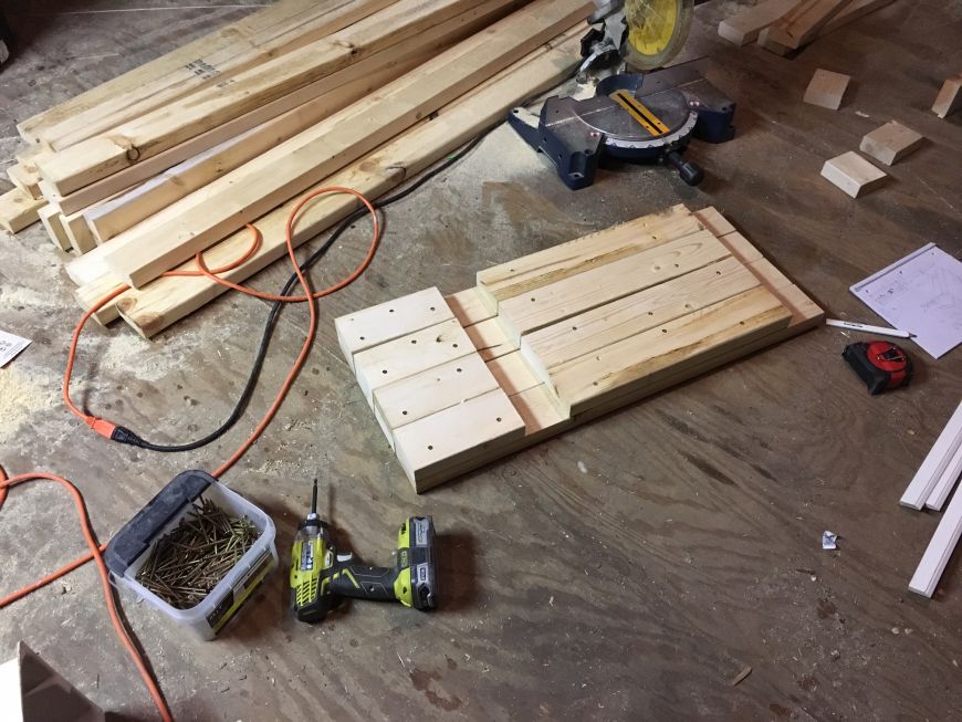 building a woodworking workbench and outfeed table for tablesaw