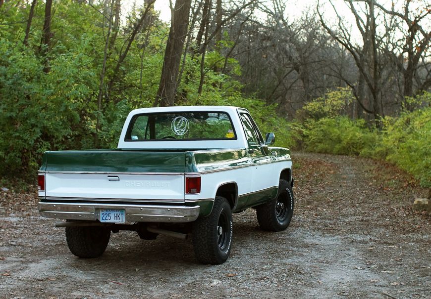 super clean 1974 1975 chevy k10 squarebody c10 4x4 chevrolet restoration restomod muscle truck